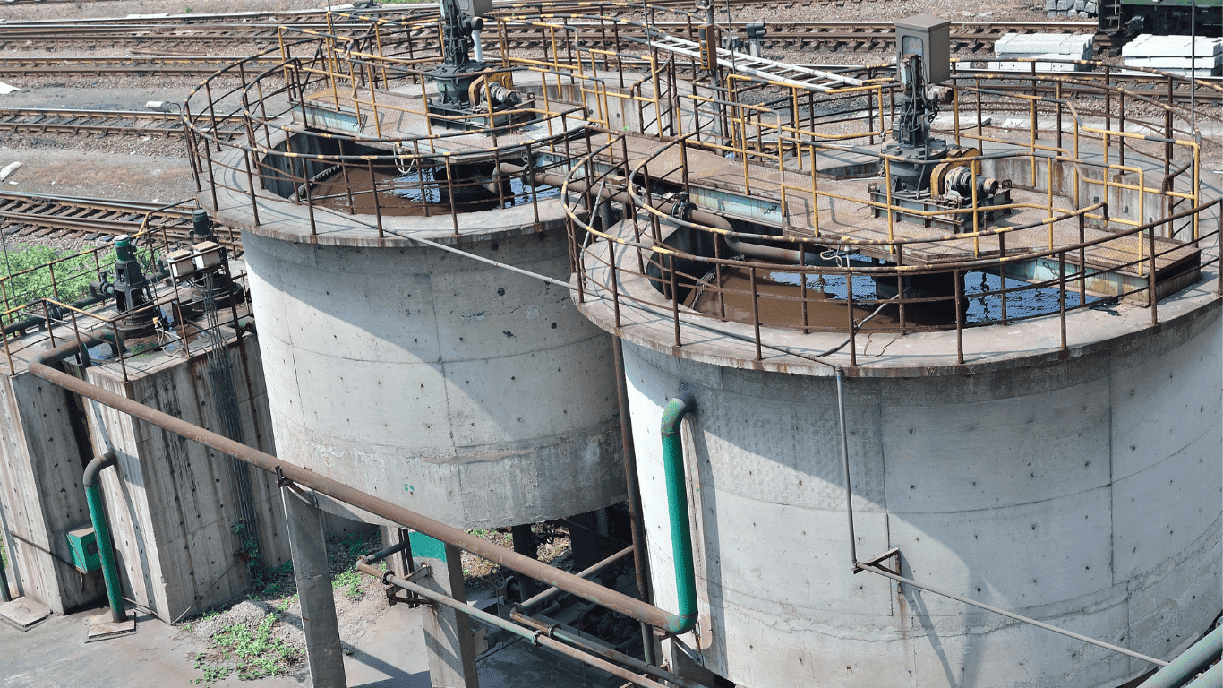 Solids removal systems in industrial and municipal wastewater treatment featuring clarifiers, DAF systems, lamella settlers, filtration systems, grit removal processes, and sludge dewatering equipment from ProChem Water for effective wastewater solids removal.